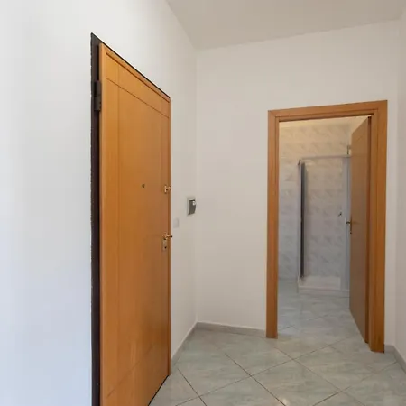 Apartment Bilocale Mediterraneo *