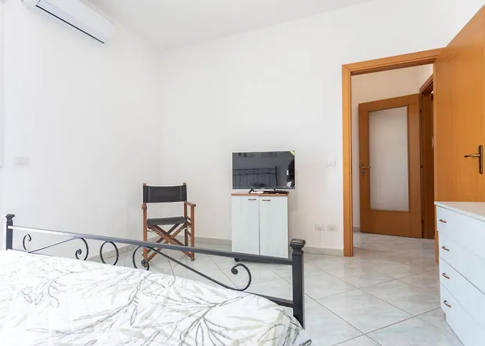 Bilocale Gandhi Vicino Al Parco Gondar Gallipoli - Apulia Home Gallipoli